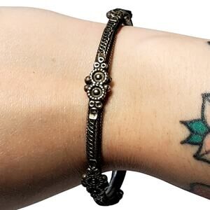 Silver Tone Decorative Bangle Bracelet 9" Vtg